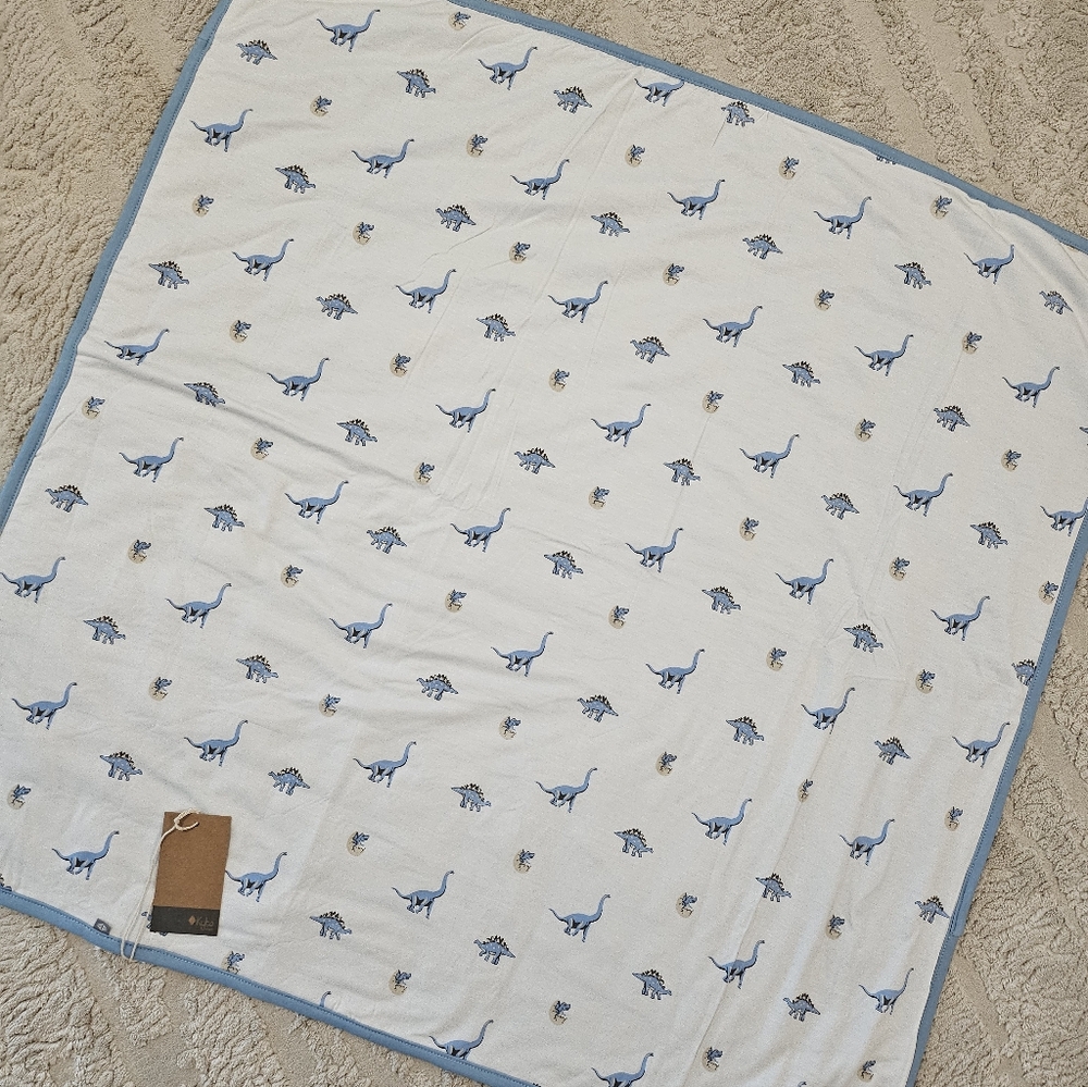 NEW Kyte Baby - Dinosaur Print Blue Baby Blanket in Jurassic 1.0 - Picture 2 of 5